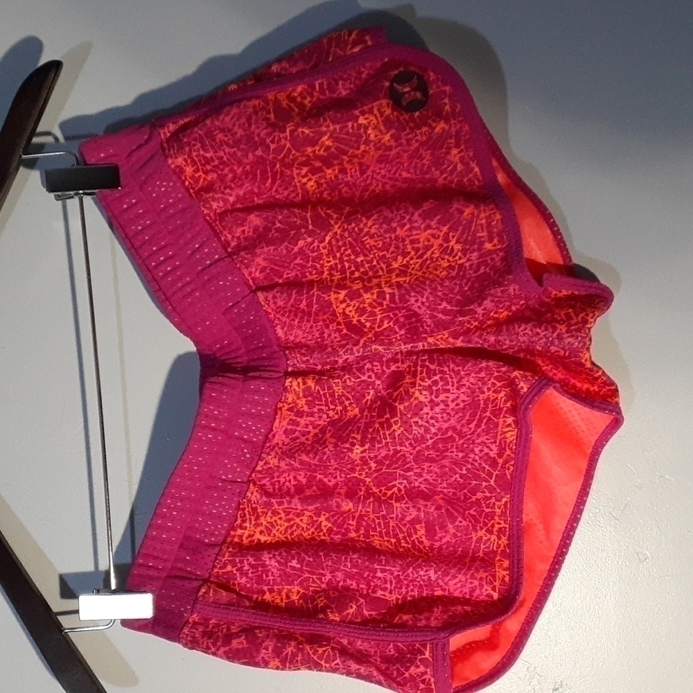 𝅺👍🍒Hurley Gym BOARD SHORTS Sz M Dry-Fit Mesh Running $35 Retail Pink Pur